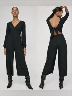 Aritzia Wilfred Ecoulement Black Deep V Long Sleeve Jumpsuit V Neck Sz 00